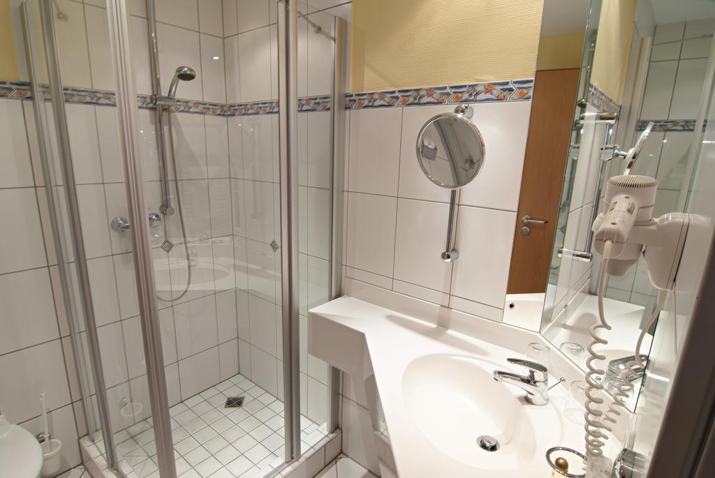 Strandhotel Seestern Baabe Ngoại thất bức ảnh