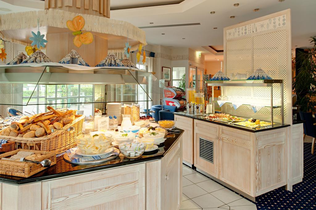 Strandhotel Seestern Baabe Ngoại thất bức ảnh